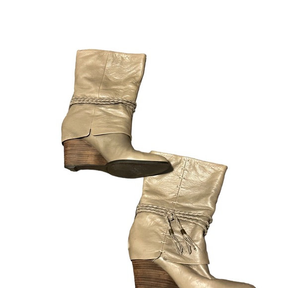 B. MAKOWSKY Taupe Genuine Leather Wedge Heel Comfortable Boot-Size 10M - Picture 14 of 14